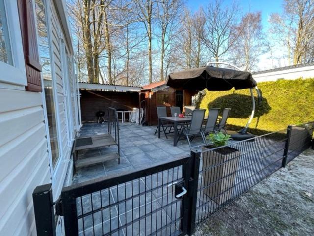 Chalet Kajuit 418 Op 5 Sterren Camping Bergumermeer Hotel Suameer Exterior foto