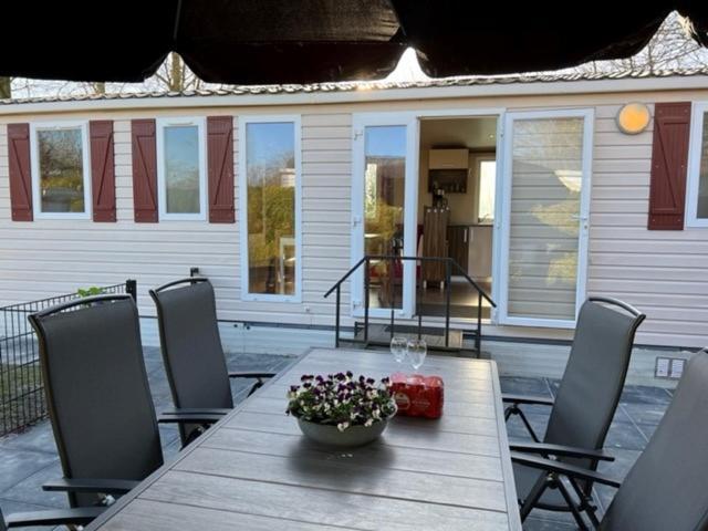Chalet Kajuit 418 Op 5 Sterren Camping Bergumermeer Hotel Suameer Exterior foto